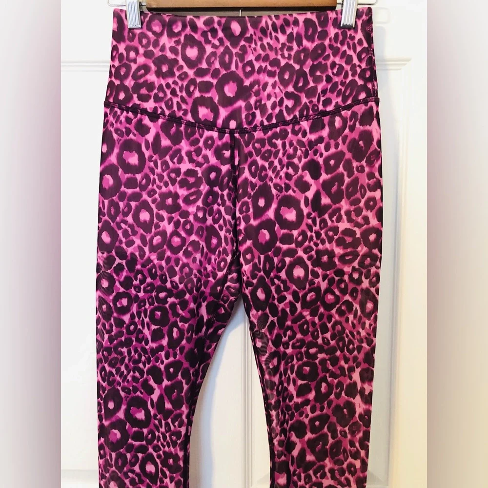 Fabletics high waisted mesh power form legging (XS/2-4) - Picture 3 of 8
